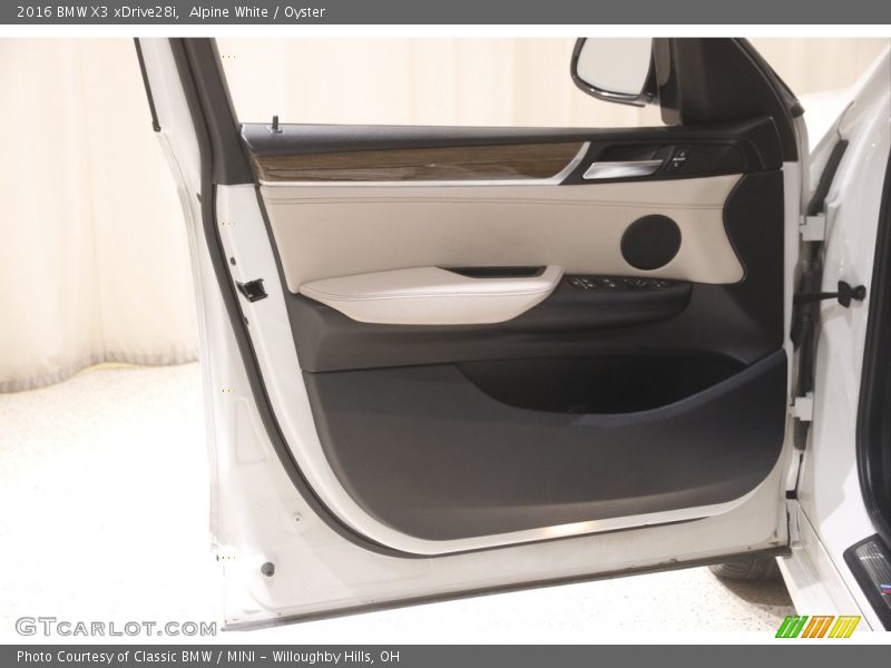 Alpine White / Oyster 2016 BMW X3 xDrive28i