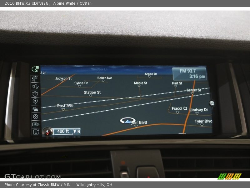 Alpine White / Oyster 2016 BMW X3 xDrive28i