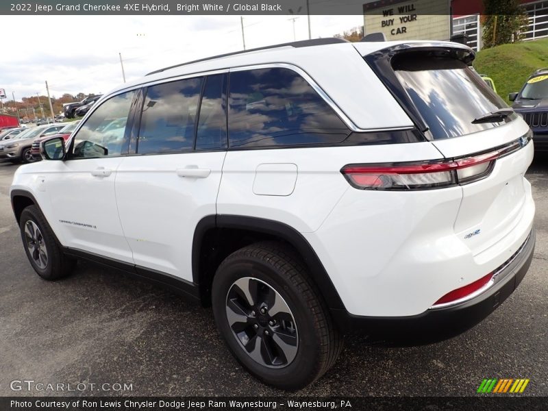 Bright White / Global Black 2022 Jeep Grand Cherokee 4XE Hybrid