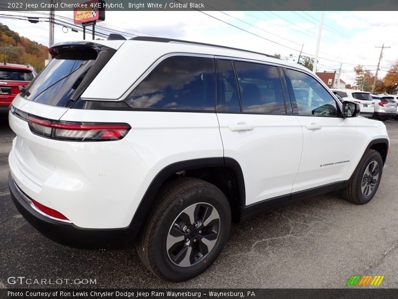 Bright White / Global Black 2022 Jeep Grand Cherokee 4XE Hybrid