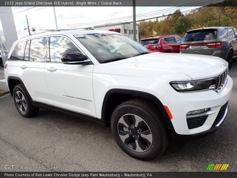 Bright White / Global Black 2022 Jeep Grand Cherokee 4XE Hybrid