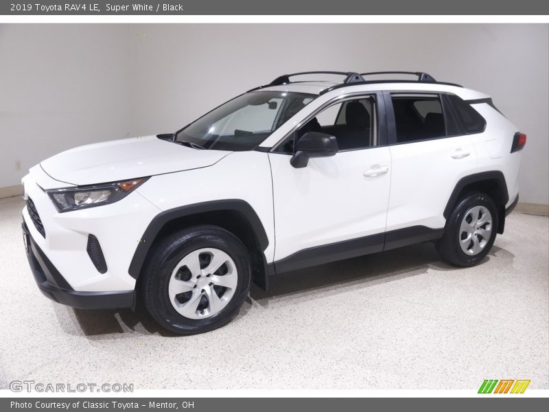 Super White / Black 2019 Toyota RAV4 LE