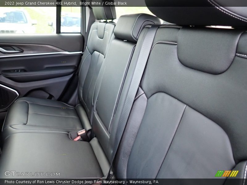 Bright White / Global Black 2022 Jeep Grand Cherokee 4XE Hybrid