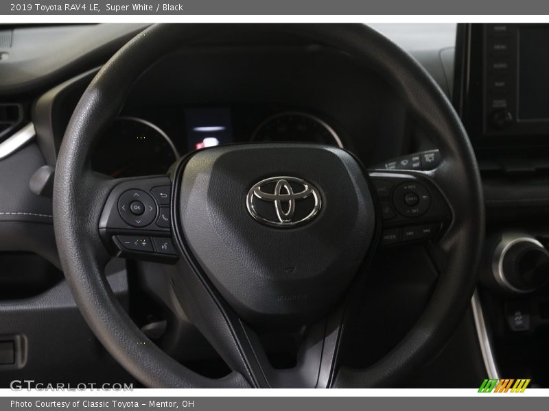 Super White / Black 2019 Toyota RAV4 LE