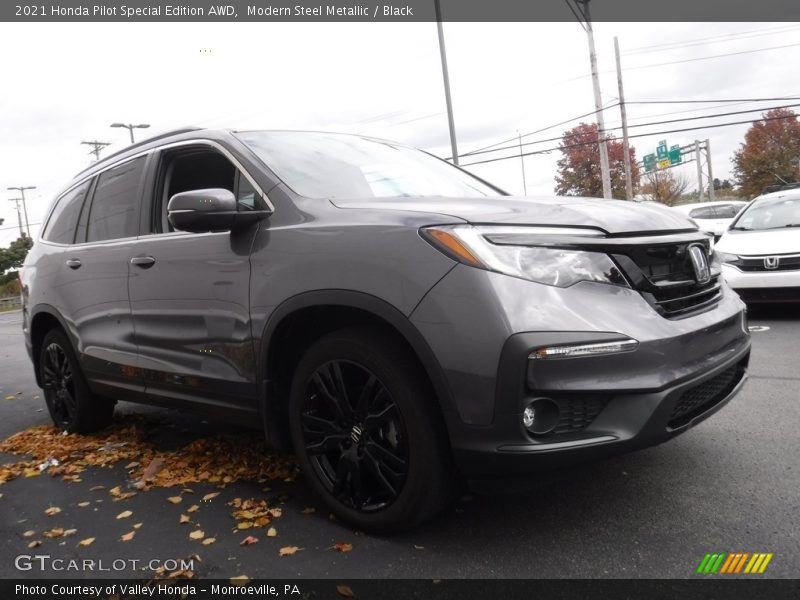 Modern Steel Metallic / Black 2021 Honda Pilot Special Edition AWD