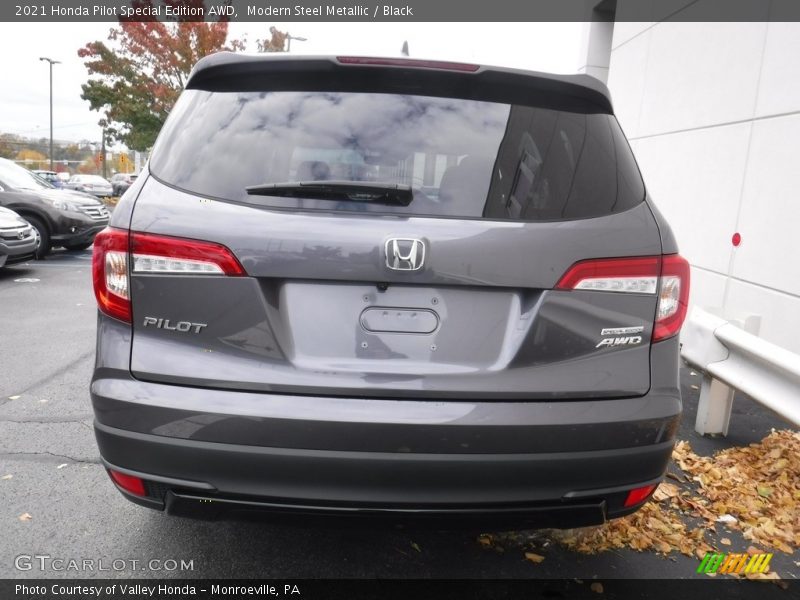 Modern Steel Metallic / Black 2021 Honda Pilot Special Edition AWD