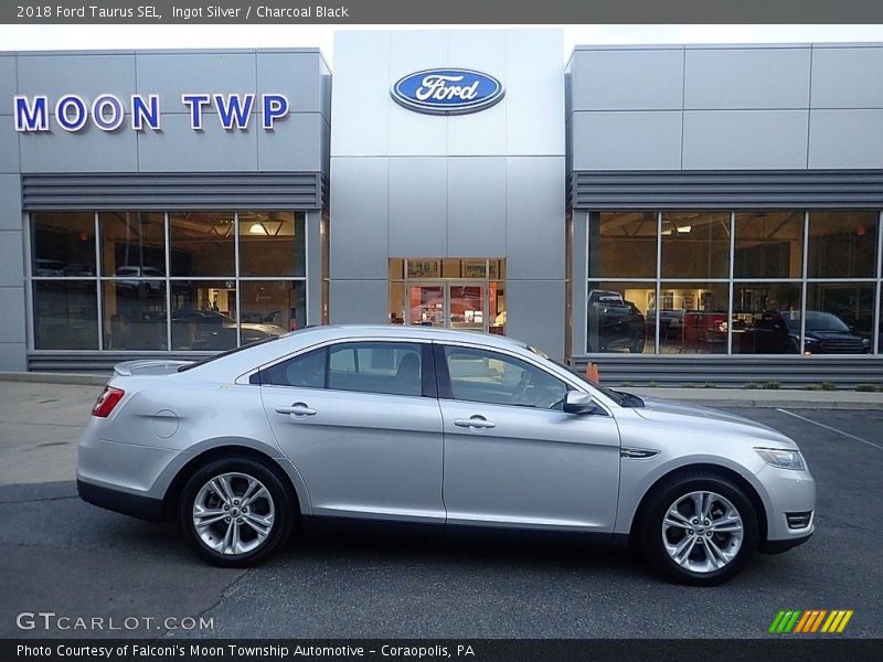 Ingot Silver / Charcoal Black 2018 Ford Taurus SEL
