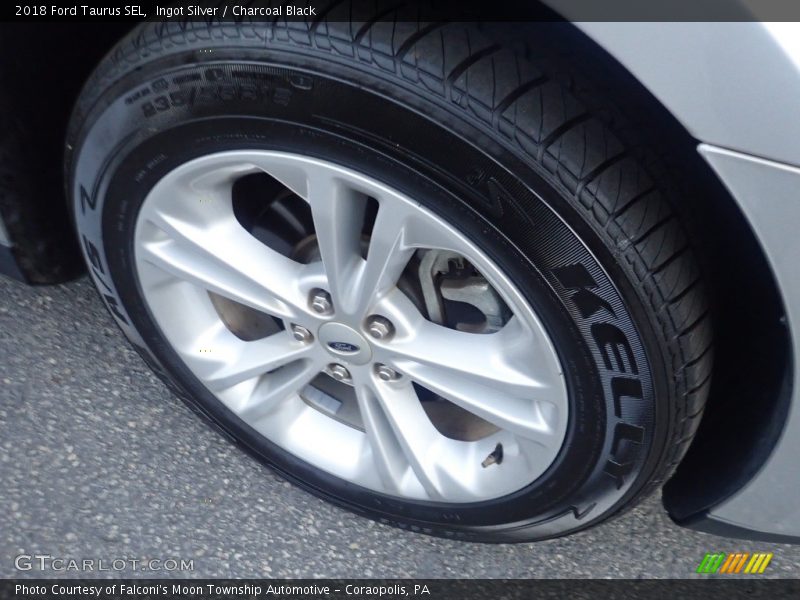 Ingot Silver / Charcoal Black 2018 Ford Taurus SEL