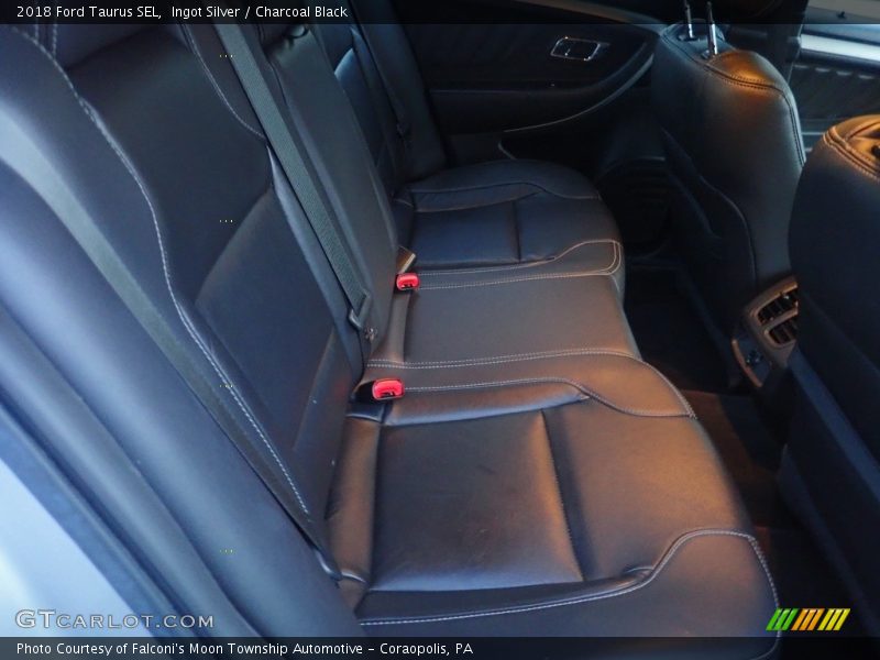 Ingot Silver / Charcoal Black 2018 Ford Taurus SEL