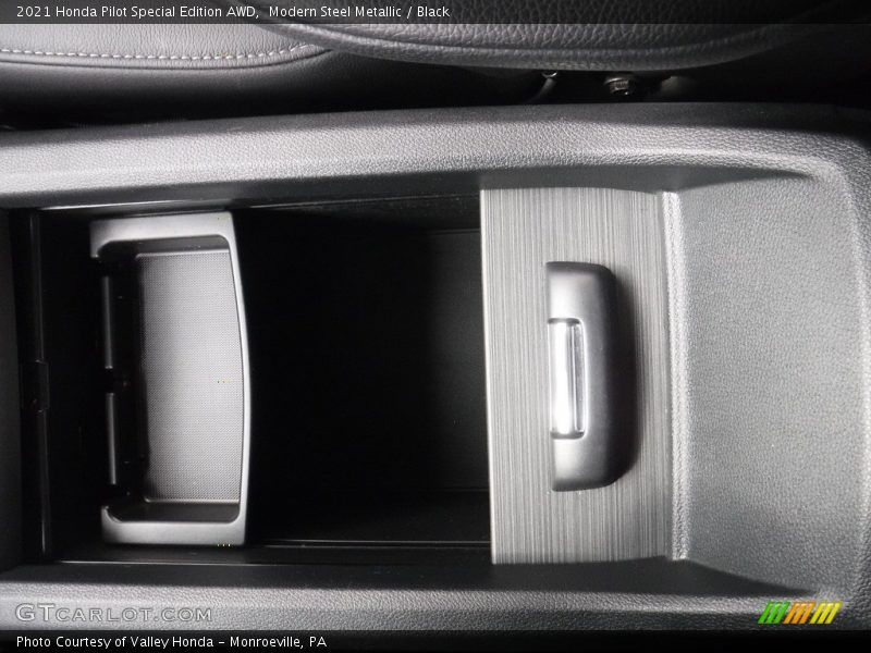 Modern Steel Metallic / Black 2021 Honda Pilot Special Edition AWD