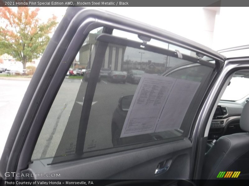 Modern Steel Metallic / Black 2021 Honda Pilot Special Edition AWD