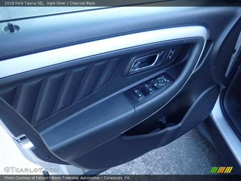 Ingot Silver / Charcoal Black 2018 Ford Taurus SEL