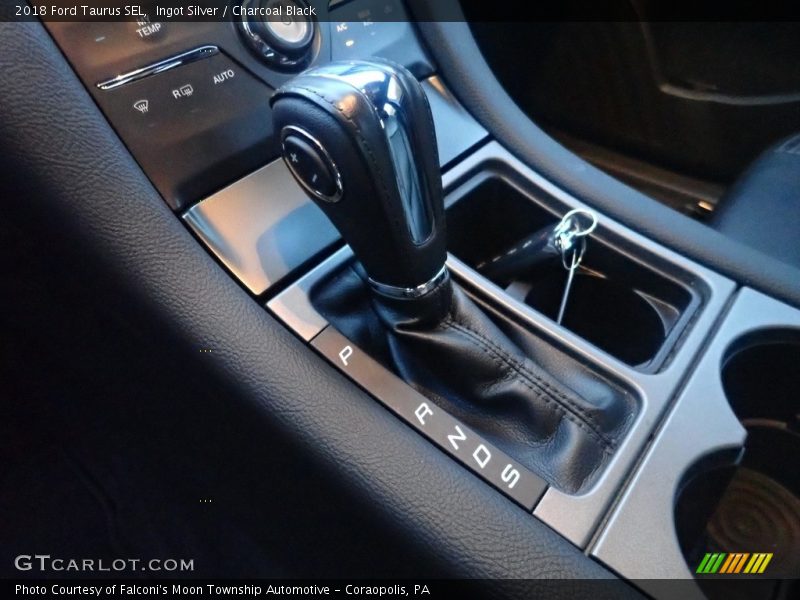 Ingot Silver / Charcoal Black 2018 Ford Taurus SEL