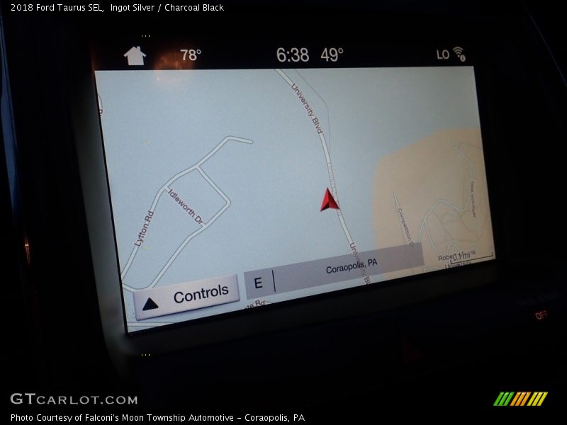 Ingot Silver / Charcoal Black 2018 Ford Taurus SEL