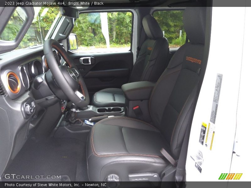 Bright White / Black 2023 Jeep Gladiator Mojave 4x4