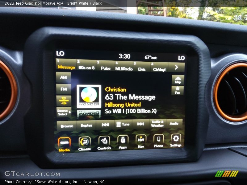 Bright White / Black 2023 Jeep Gladiator Mojave 4x4