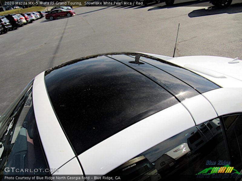 Snowflake White Pearl Mica / Red 2020 Mazda MX-5 Miata RF Grand Touring