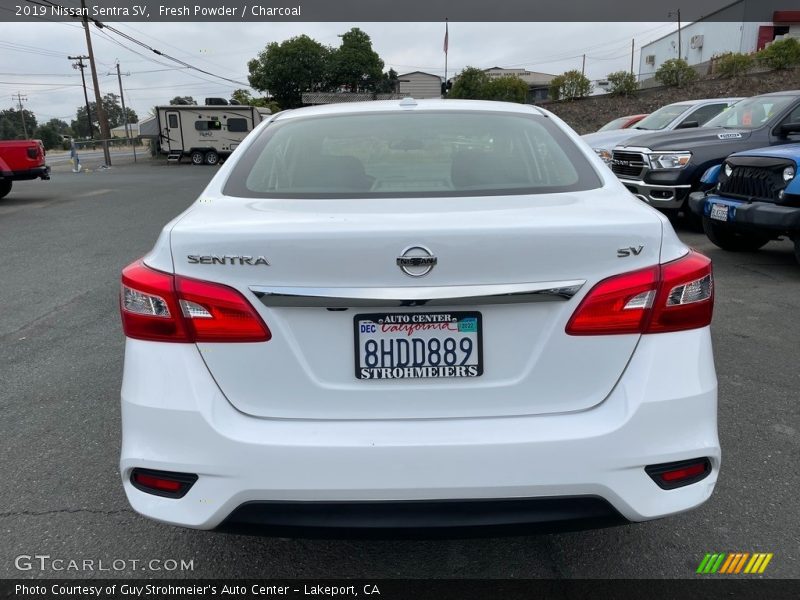 Fresh Powder / Charcoal 2019 Nissan Sentra SV