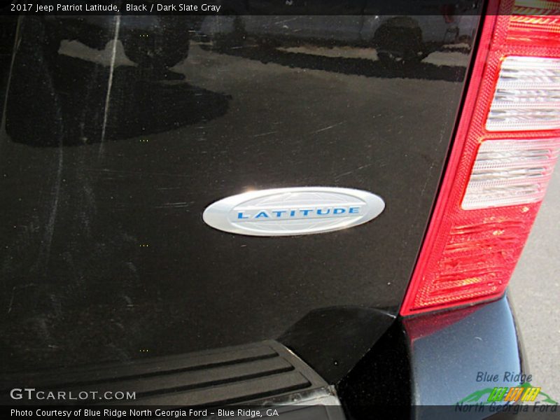 Black / Dark Slate Gray 2017 Jeep Patriot Latitude