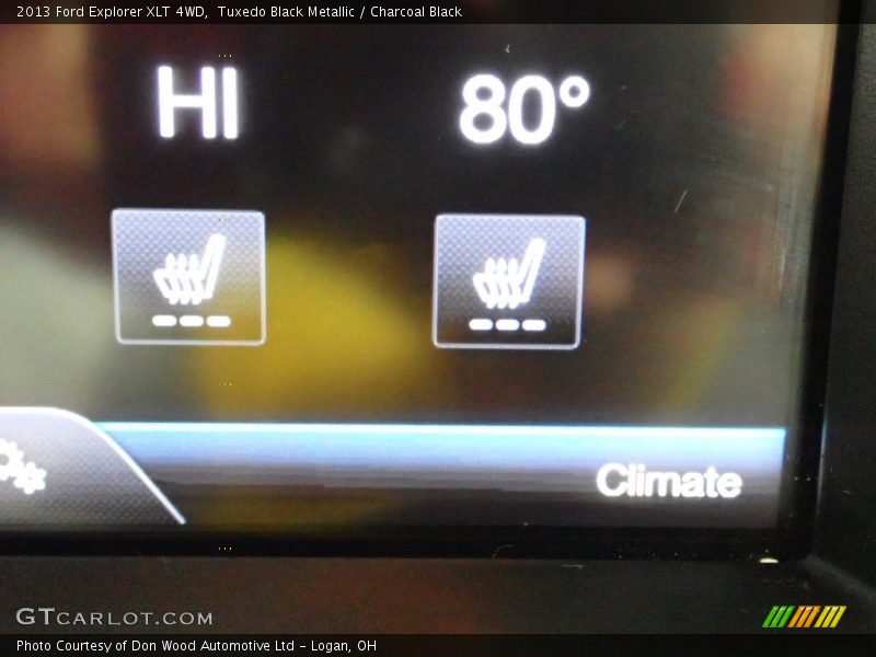 Tuxedo Black Metallic / Charcoal Black 2013 Ford Explorer XLT 4WD