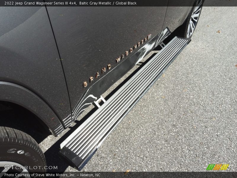 Baltic Gray Metallic / Global Black 2022 Jeep Grand Wagoneer Series III 4x4