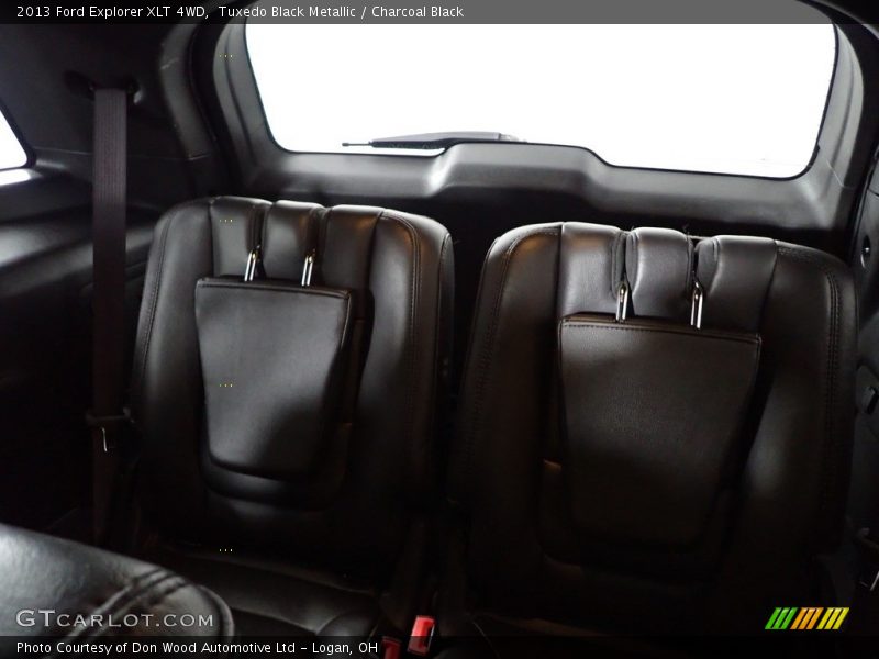 Tuxedo Black Metallic / Charcoal Black 2013 Ford Explorer XLT 4WD