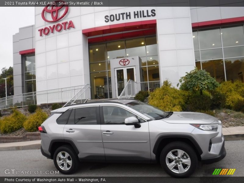 Silver Sky Metallic / Black 2021 Toyota RAV4 XLE AWD