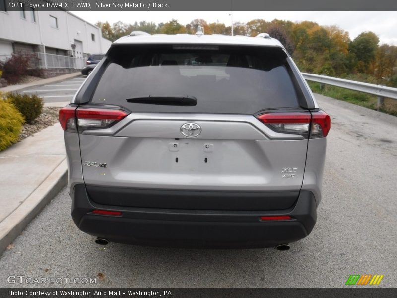 Silver Sky Metallic / Black 2021 Toyota RAV4 XLE AWD
