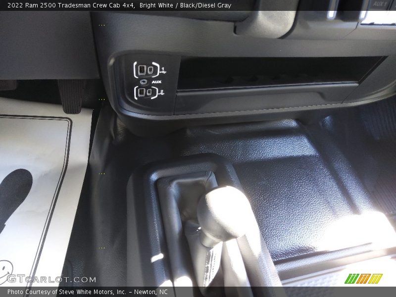 Bright White / Black/Diesel Gray 2022 Ram 2500 Tradesman Crew Cab 4x4
