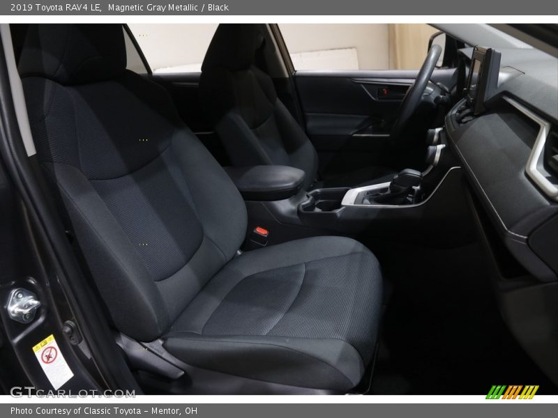 Magnetic Gray Metallic / Black 2019 Toyota RAV4 LE