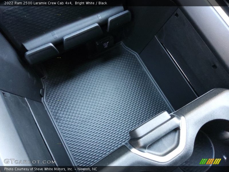 Bright White / Black 2022 Ram 2500 Laramie Crew Cab 4x4