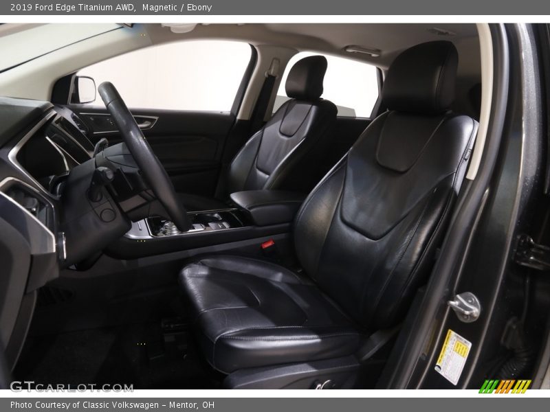Magnetic / Ebony 2019 Ford Edge Titanium AWD