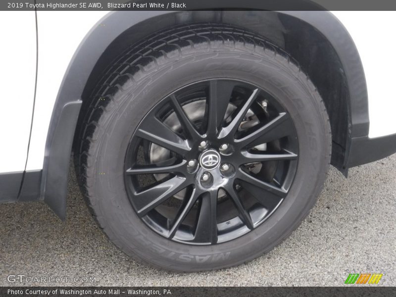 Blizzard Pearl White / Black 2019 Toyota Highlander SE AWD