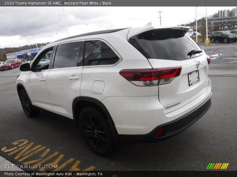 Blizzard Pearl White / Black 2019 Toyota Highlander SE AWD
