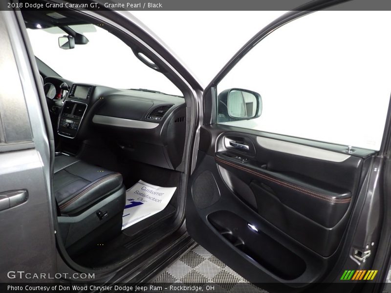 Granite Pearl / Black 2018 Dodge Grand Caravan GT