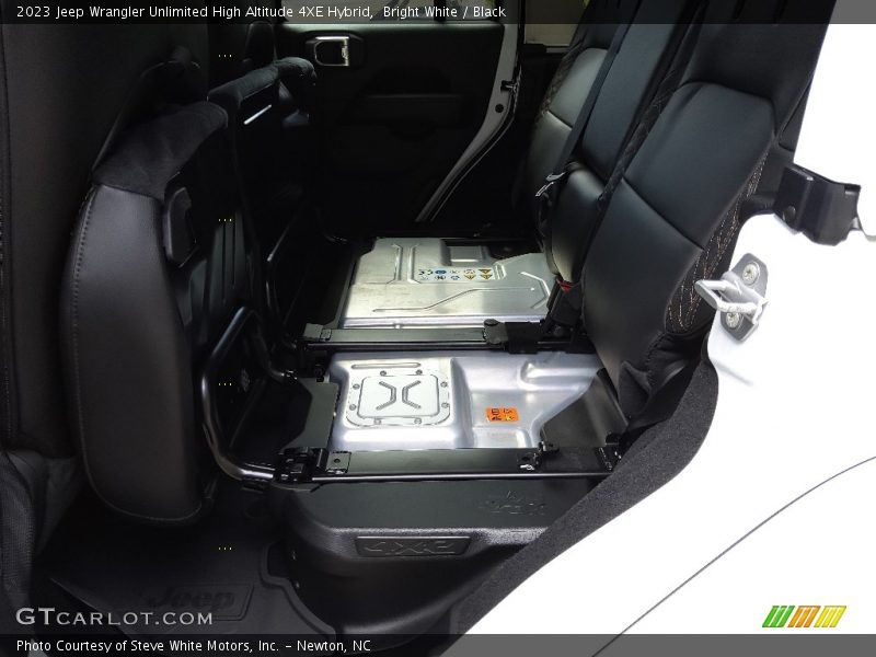 Bright White / Black 2023 Jeep Wrangler Unlimited High Altitude 4XE Hybrid