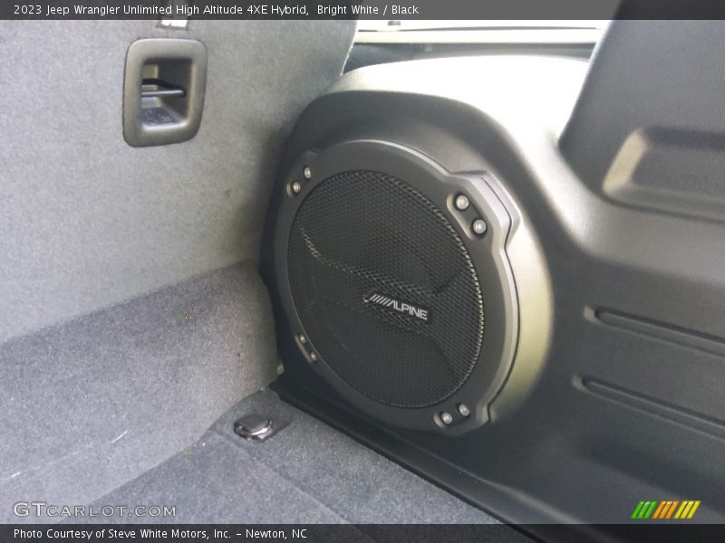 Bright White / Black 2023 Jeep Wrangler Unlimited High Altitude 4XE Hybrid