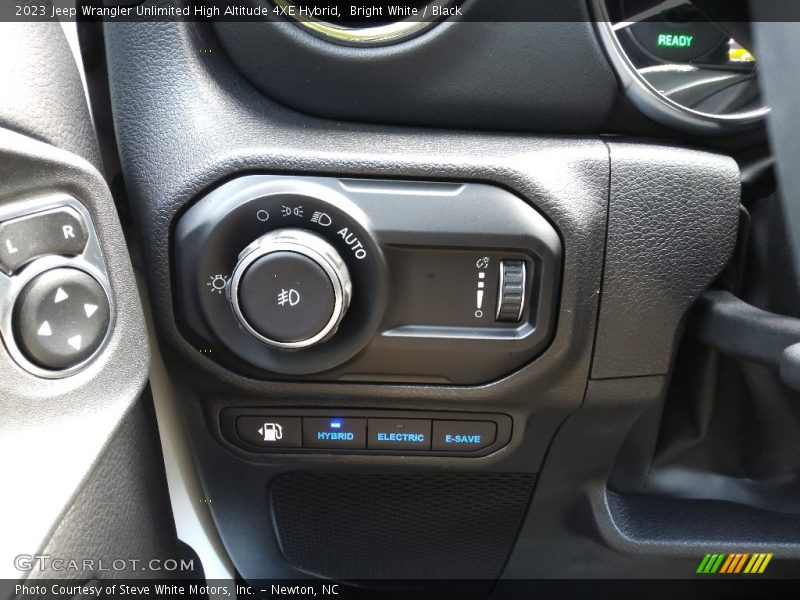 Bright White / Black 2023 Jeep Wrangler Unlimited High Altitude 4XE Hybrid