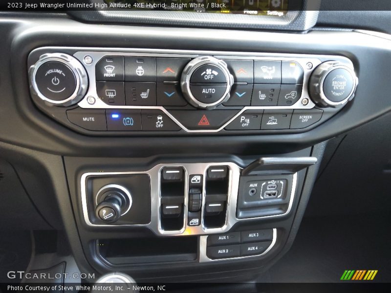 Bright White / Black 2023 Jeep Wrangler Unlimited High Altitude 4XE Hybrid