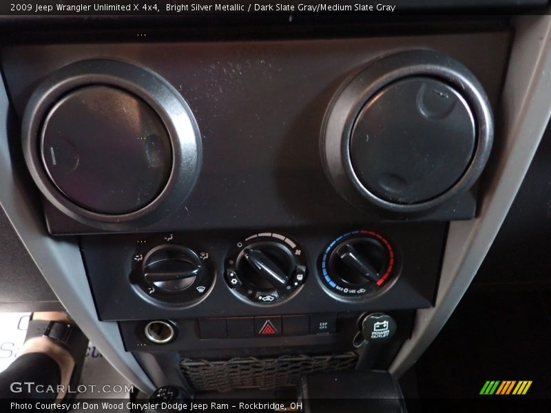 Bright Silver Metallic / Dark Slate Gray/Medium Slate Gray 2009 Jeep Wrangler Unlimited X 4x4