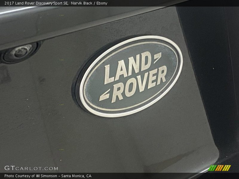 Narvik Black / Ebony 2017 Land Rover Discovery Sport SE