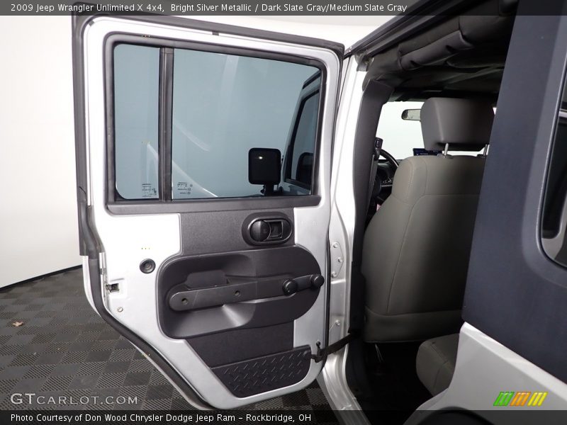 Bright Silver Metallic / Dark Slate Gray/Medium Slate Gray 2009 Jeep Wrangler Unlimited X 4x4