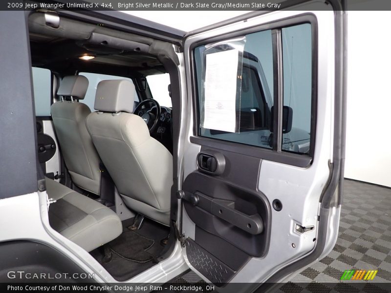 Bright Silver Metallic / Dark Slate Gray/Medium Slate Gray 2009 Jeep Wrangler Unlimited X 4x4