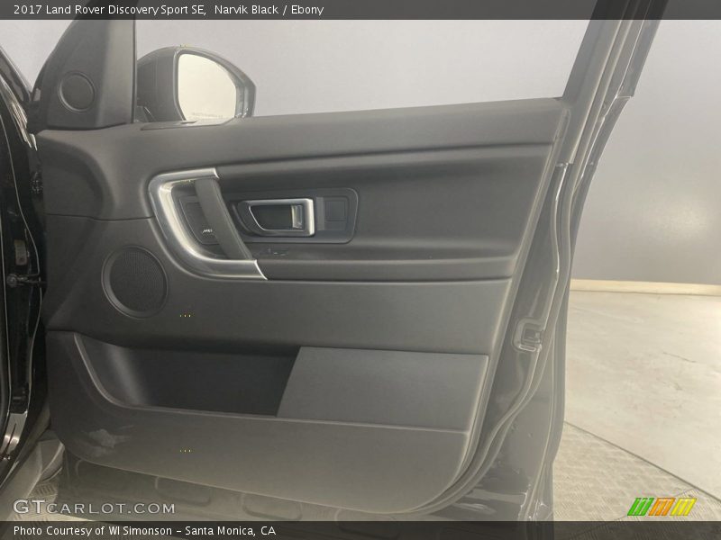 Narvik Black / Ebony 2017 Land Rover Discovery Sport SE