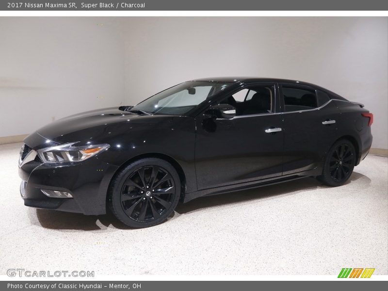 Super Black / Charcoal 2017 Nissan Maxima SR