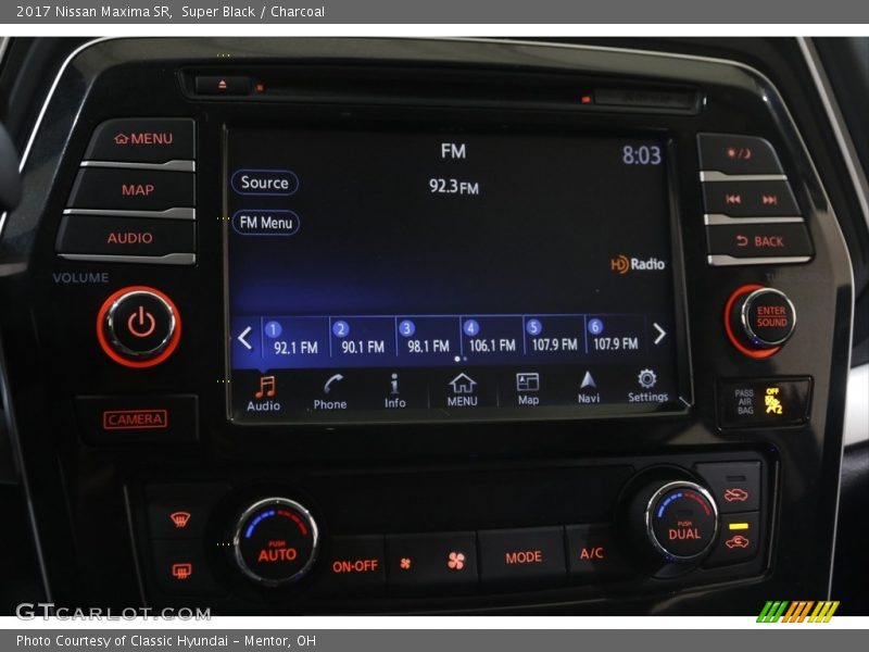 Super Black / Charcoal 2017 Nissan Maxima SR