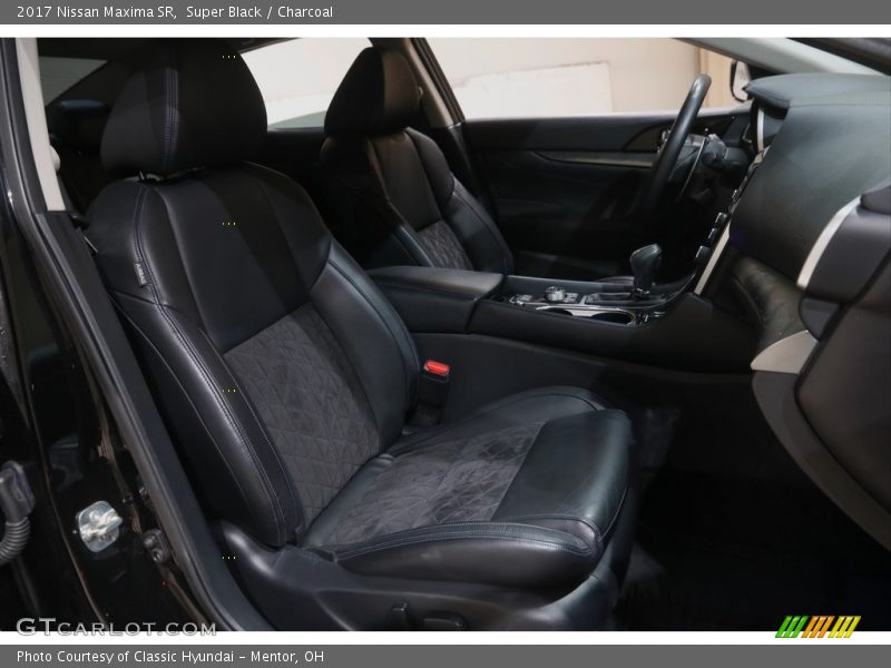 Super Black / Charcoal 2017 Nissan Maxima SR
