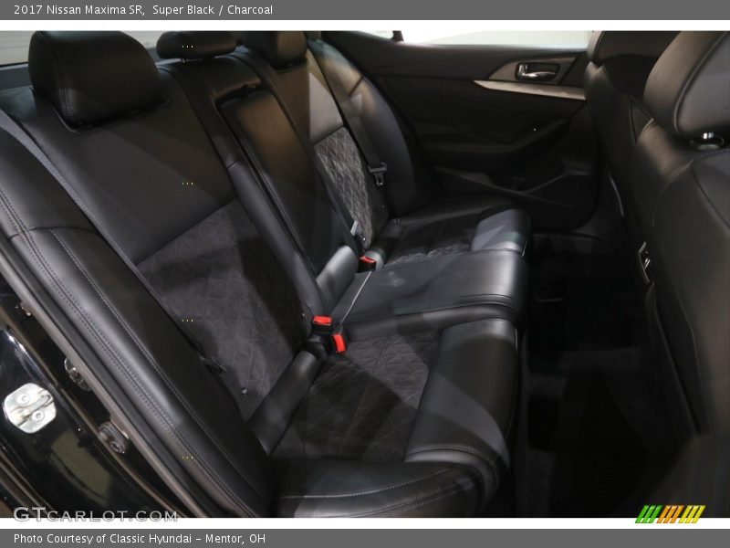 Super Black / Charcoal 2017 Nissan Maxima SR