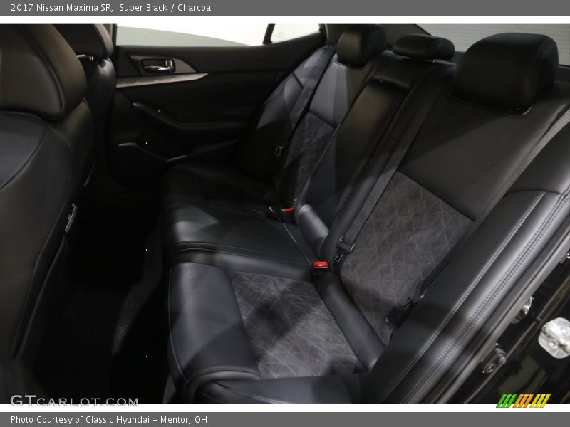 Super Black / Charcoal 2017 Nissan Maxima SR
