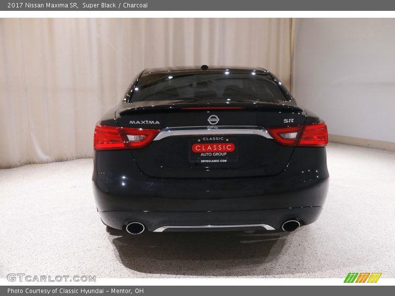 Super Black / Charcoal 2017 Nissan Maxima SR